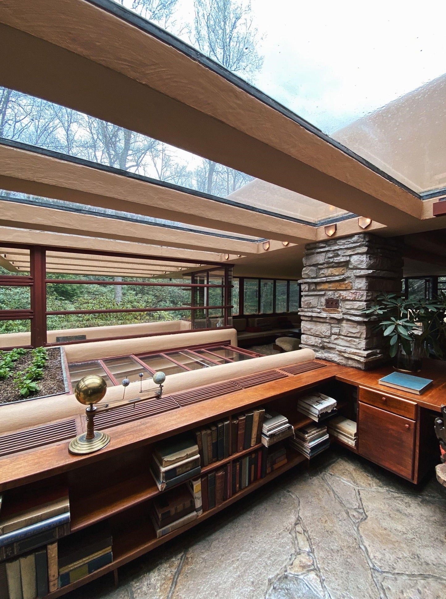 FALLINGWATER